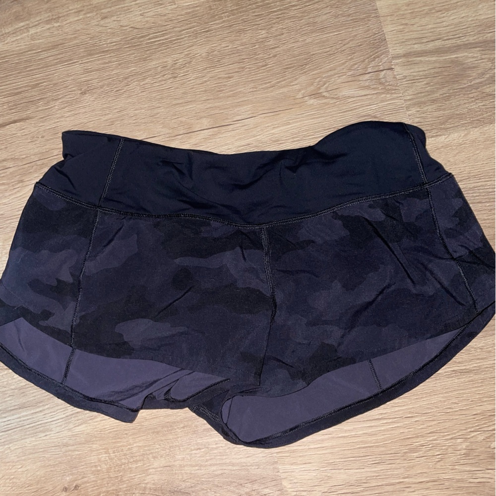 Lululemon Speed Up Size 4
